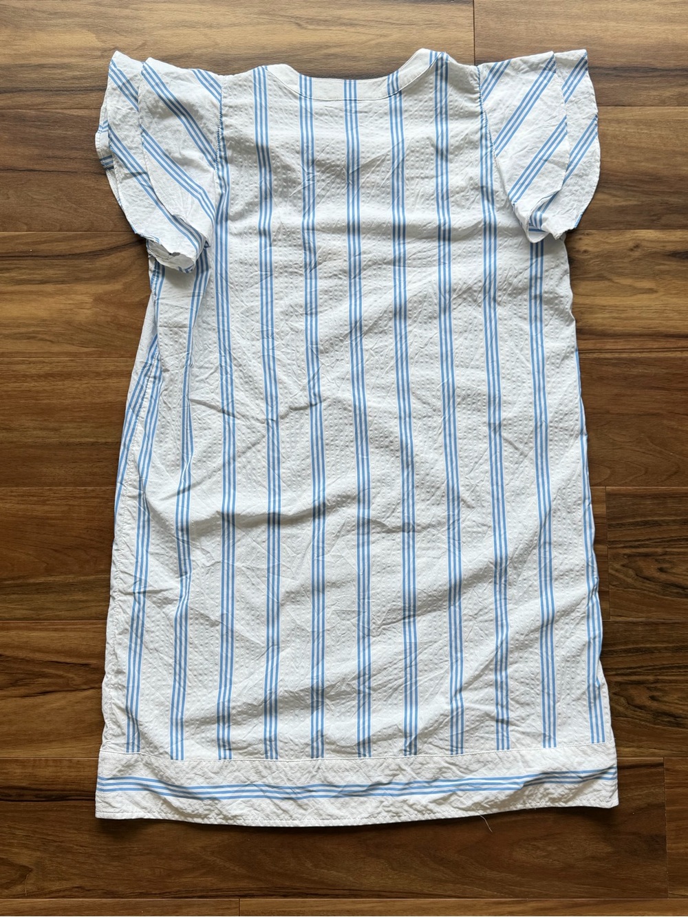 Vineyard Vines White and Light Blue Striped V-Neck Cover-Up - Picture 6 of 6